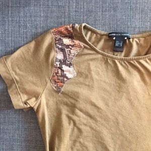Mango Olive T-shirt